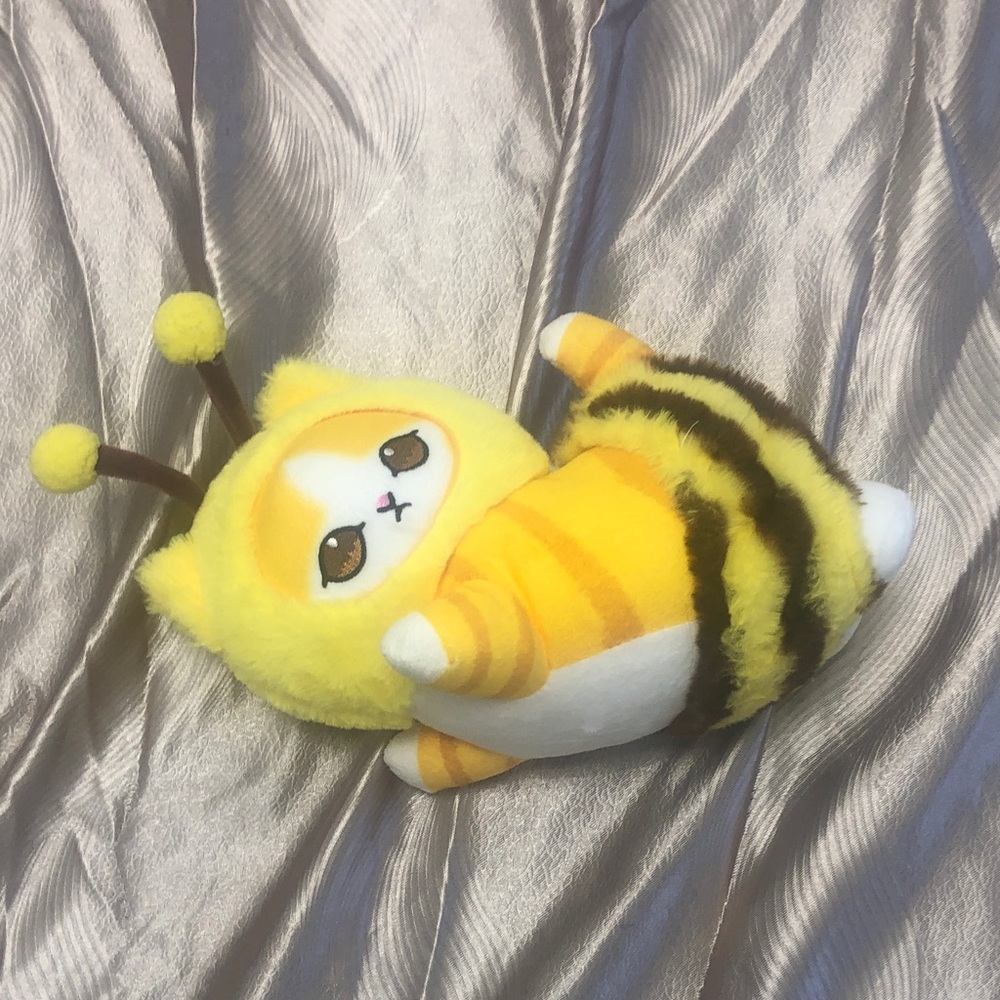 Yellow Bee Plush Cat Toy - Cute Striped Fuzzy Plush